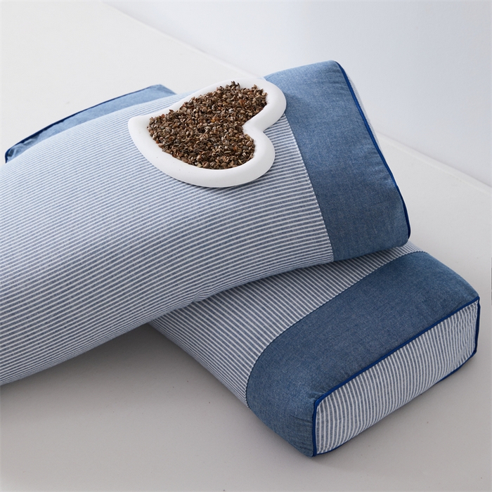 91家纺网 家纺一手货源 找家纺 大熊枕芯 2025新款水洗棉条纹荞麦枕 条纹宫廷-蓝20*50*8cm/只