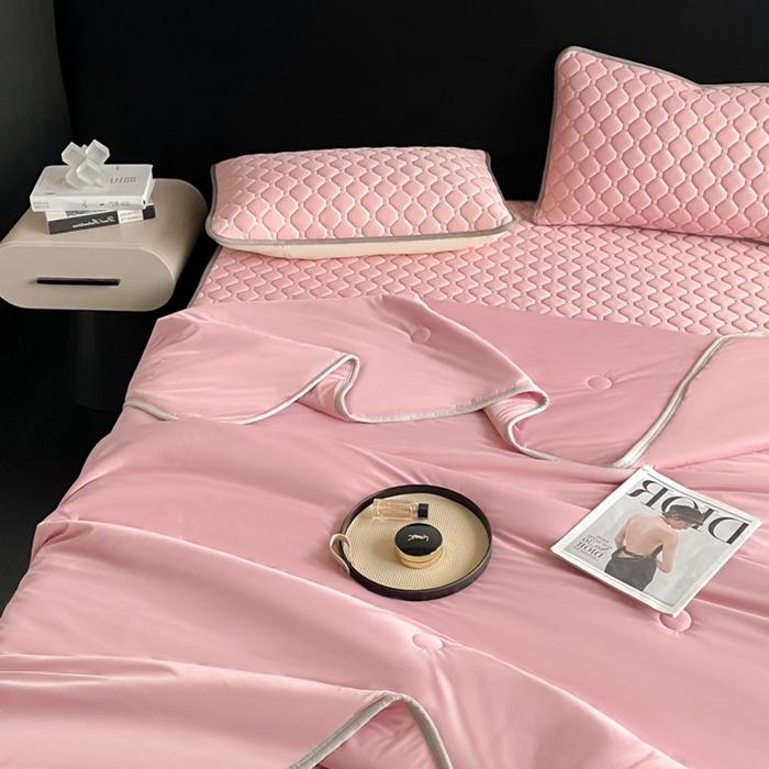 91家纺网 家纺一手货源 找家纺 欧邦 2025新款加厚纯色凉席四件套--夏被四件套 方格-豆粉