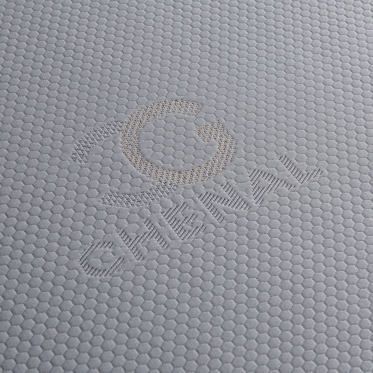 91家纺网 家纺一手货源 找家纺 青雅席业 2025年新款凉感因子母婴级凉感丝豆豆席 香奈儿-灰