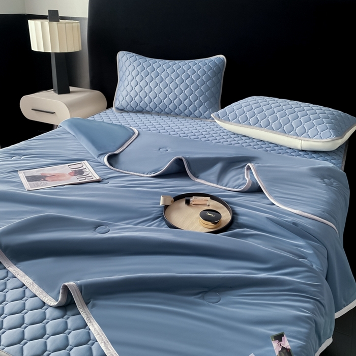 91家纺网 家纺一手货源 找家纺 欧邦 2025新款加厚纯色凉席四件套--夏被四件套 方格-宝蓝