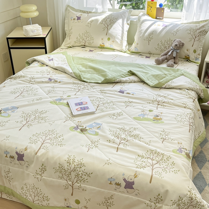 91家纺网 家纺一手货源 找家纺 菲梵家纺 2025春夏新品A类全棉喷气印花夏被 被子被芯 丛林兔