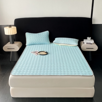 91家纺网 家纺一手货源 找家纺 欧邦 2025新款加厚纯色凉席四件套--凉席三件套 饼干花-湖蓝