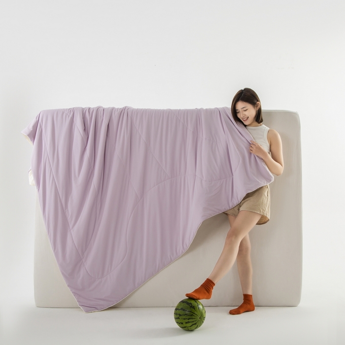 91家纺网 家纺一手货源 找家纺 金喜 2025新款锦氨冰川凉感被裸机面料夏凉被凉感薄被子-冰菓夏被 丁香紫