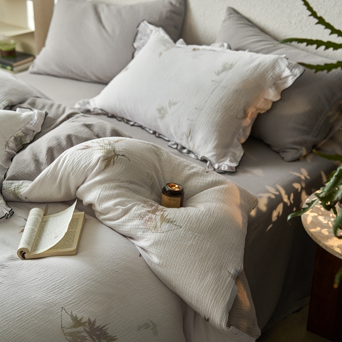 91家纺网 家纺一手货源 找家纺 安莱生活2025年新款全棉精梳棉双层纱绉纱数码印花四件套及夏凉被系列3 水竹烟