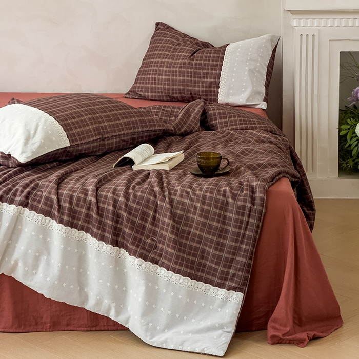 91家纺网 家纺一手货源 找家纺 曼町家居 2025春夏新款全棉纯棉双层纱法式镂空立体大花边夏被夏凉被空调被四件套 佩斯利