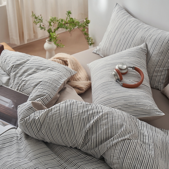 91家纺网 家纺一手货源 找家纺 千朵森  2025新款全棉色织提花条纹四件套 提花条纹-墨