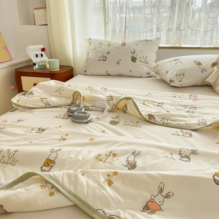 91家纺网 家纺一手货源 找家纺 葡萄家 2025新款A类母婴级大豆纤维牛奶丝针织棉夏凉被（提供买家秀）赏花兔