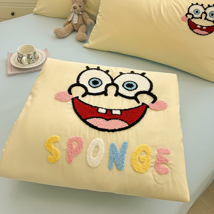 91家纺网 家纺一手货源 找家纺 眠帛家居 2025新款A类水洗皱皱纱毛巾绣夏被四件套 绵小宝