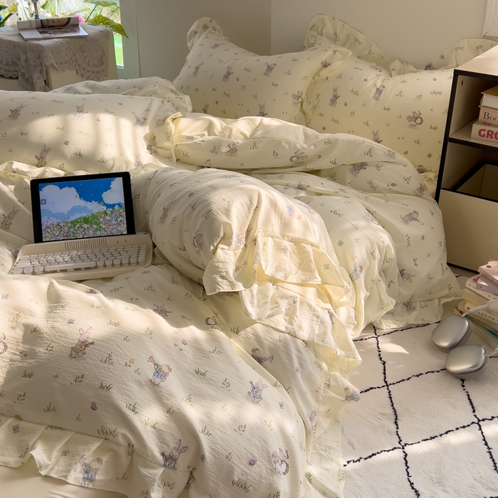 91家纺网 家纺一手货源 找家纺 希丞家居 2025新款云感提花双层纱花边四件套 音乐派对