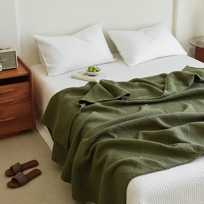 91家纺网 家纺一手货源 找家纺 雯雨家纺2025新款A类全棉加厚六层纱提花纯色盖毯 六层纱-橄榄绿