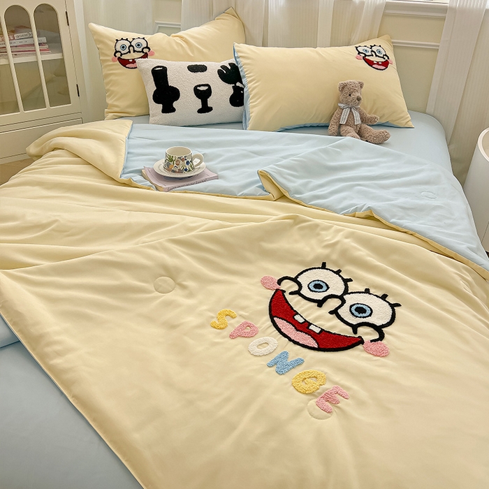 91家纺网 家纺一手货源 找家纺 眠帛家居 2025新款A类水洗皱皱纱毛巾绣夏被四件套 绵小宝