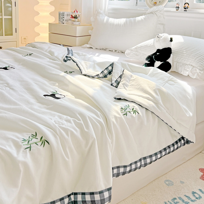 91家纺网 家纺一手货源 找家纺 海岛哥哥 2025年新款绣花夏被 竹子熊猫-黑