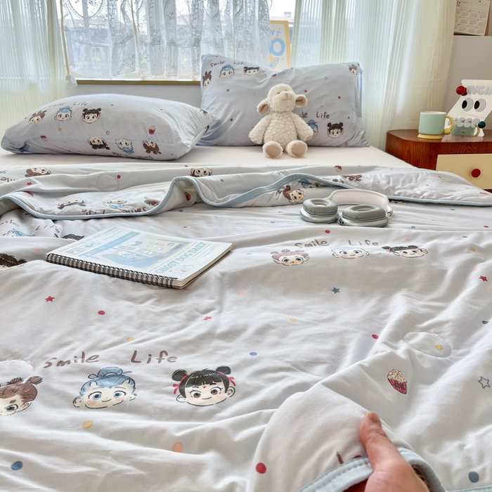 91家纺网 家纺一手货源 找家纺 （总）葡萄家 2025新款A类母婴级大豆纤维牛奶丝针织棉夏凉被（提供买家秀）