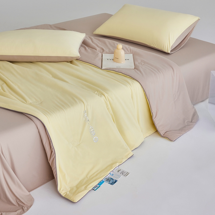 91家纺网 家纺一手货源 找家纺 莱福仕家纺 2025新款凉感兰精天丝夏被系列 布丁黄