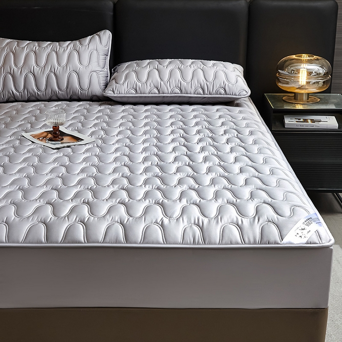 91家纺网 家纺一手货源 找家纺 3C 2025新款100支全棉抗菌夹棉床笠 韵律 灰