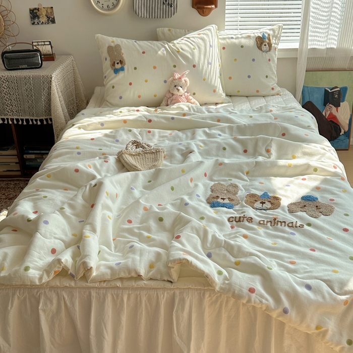 91家纺网 家纺一手货源 找家纺  曼町家居 全棉双层纱毛巾绣夏被三件套 元气星喵