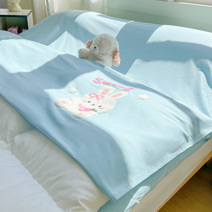 91家纺网 家纺一手货源 找家纺 柒星睡袋 2025新款款40支全棉纯色毛巾绣可拆分隔脏睡袋 小白兔 蓝