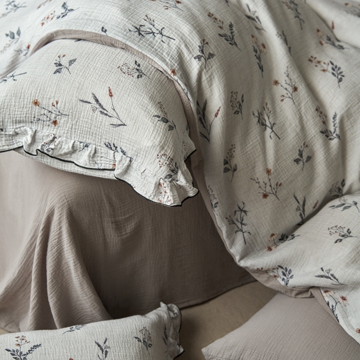 91家纺网 家纺一手货源 找家纺 安莱生活2025年新款全棉精梳棉双层纱绉纱数码印花四件套及夏凉被系列3 织麦-白