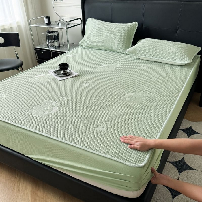 91家纺网 家纺一手货源 找家纺 卡罗兰 2025新款豆豆凉席PE提花豆豆席奶牛系列-床笠款 绿色