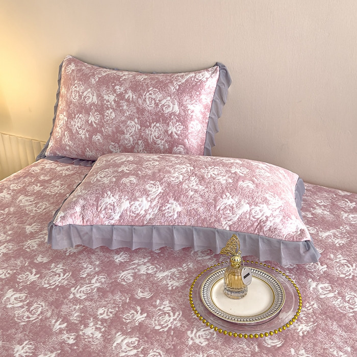 91家纺网 家纺一手货源 找家纺 冬然家纺 2025新款冰豆豆席子凉席床裙款 梦幻玫瑰-粉