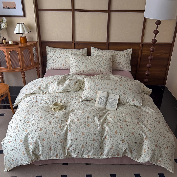 91家纺网 家纺一手货源 找家纺 优品阁 2025新款人字纹全棉双层纱四件套 萌宠花园【升级款-提花人字纹床单】