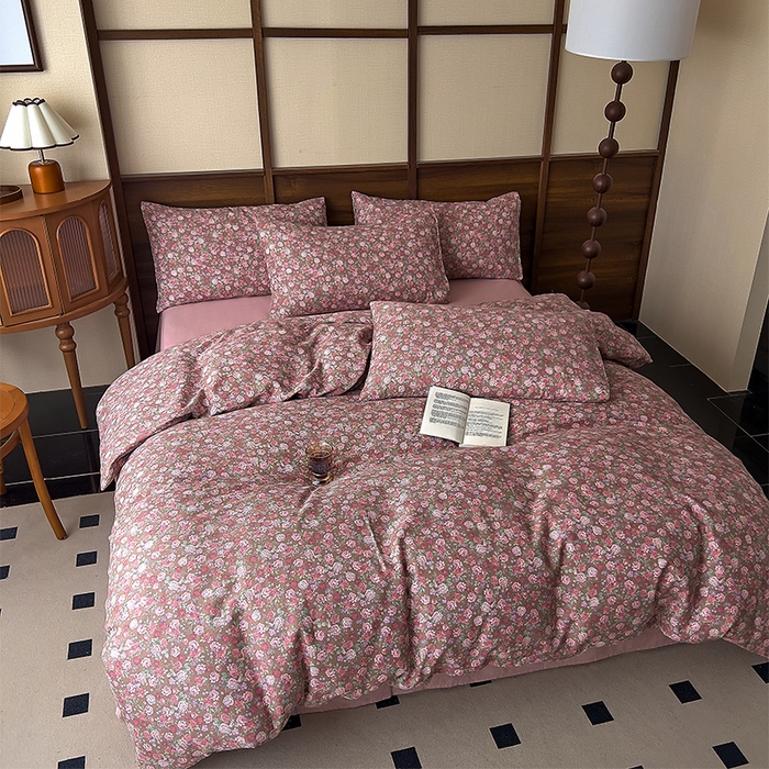 91家纺网 家纺一手货源 找家纺 优品阁 2025新款人字纹全棉双层纱四件套 蕾拉花园【升级款-提花人字纹床单】