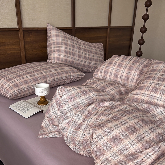 91家纺网 家纺一手货源 找家纺 优品阁 2025新款人字纹全棉双层纱四件套 布里奥-紫【升级款-提花人字纹床单】