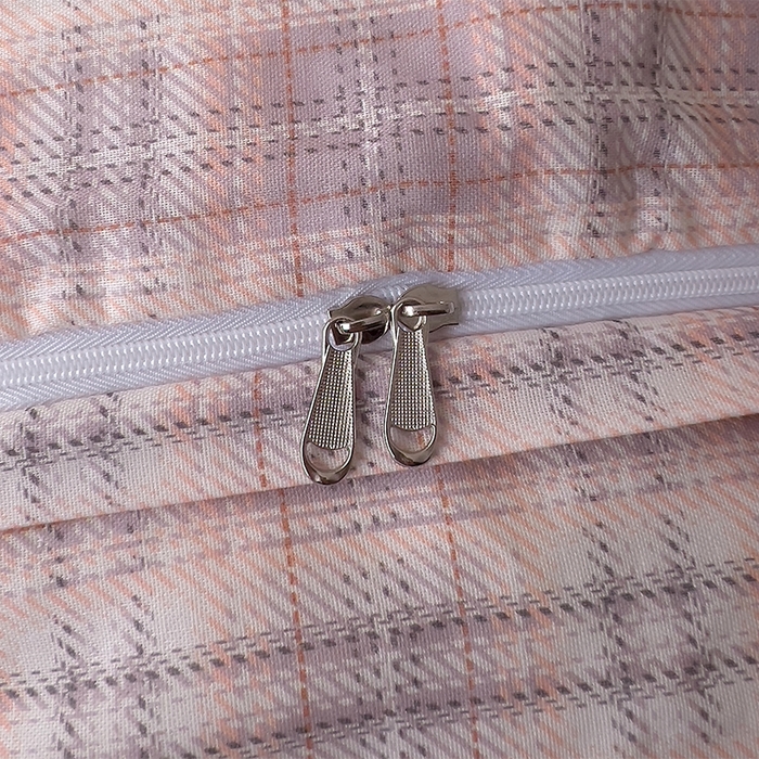 91家纺网 家纺一手货源 找家纺 优品阁 2025新款人字纹全棉双层纱四件套 布里奥-紫【升级款-提花人字纹床单】