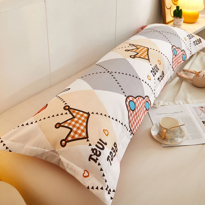 91家纺网 家纺一手货源 找家纺 三盛源 2025新款双人枕套1.21.5一体加长夫妻情侣1.8拆洗枕头套长款枕芯套 糖果熊