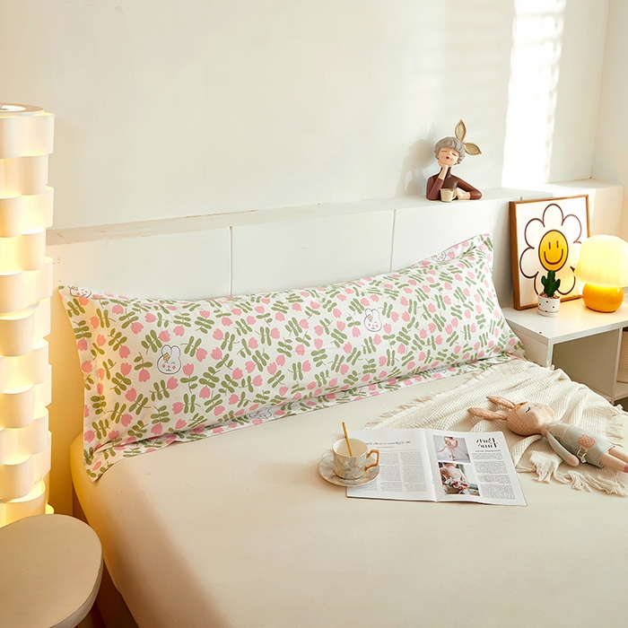 91家纺网 家纺一手货源 找家纺 三盛源 2025新款双人枕套1.21.5一体加长夫妻情侣1.8拆洗枕头套长款枕芯套 仙仙兔 粉