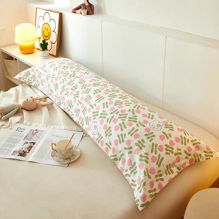 91家纺网 家纺一手货源 找家纺 三盛源 2025新款双人枕套1.21.5一体加长夫妻情侣1.8拆洗枕头套长款枕芯套 仙仙兔 粉