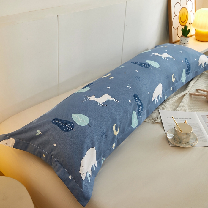 91家纺网 家纺一手货源 找家纺 三盛源 2025新款双人枕套1.21.5一体加长夫妻情侣1.8拆洗枕头套长款枕芯套 夜晚的森林