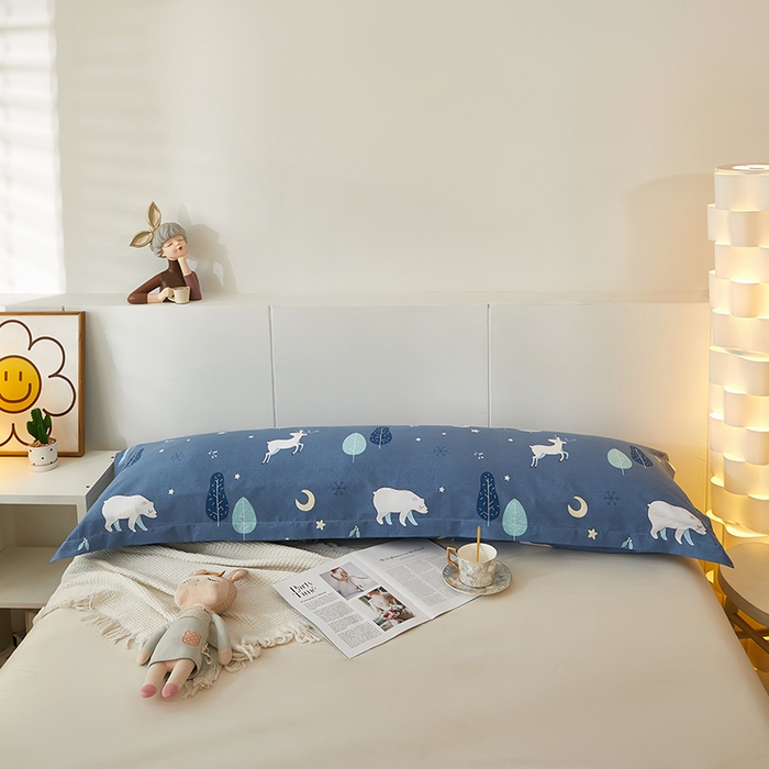 91家纺网 家纺一手货源 找家纺 三盛源 2025新款双人枕套1.21.5一体加长夫妻情侣1.8拆洗枕头套长款枕芯套 夜晚的森林