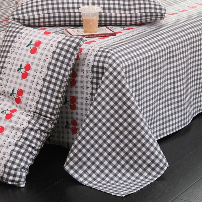 91家纺网 家纺一手货源 找家纺 慕绸家纺（原萌宝老粗布厂家） 2025新款老粗布老帆布空调软凉席原棉粗纱系列床单三件套 樱桃格