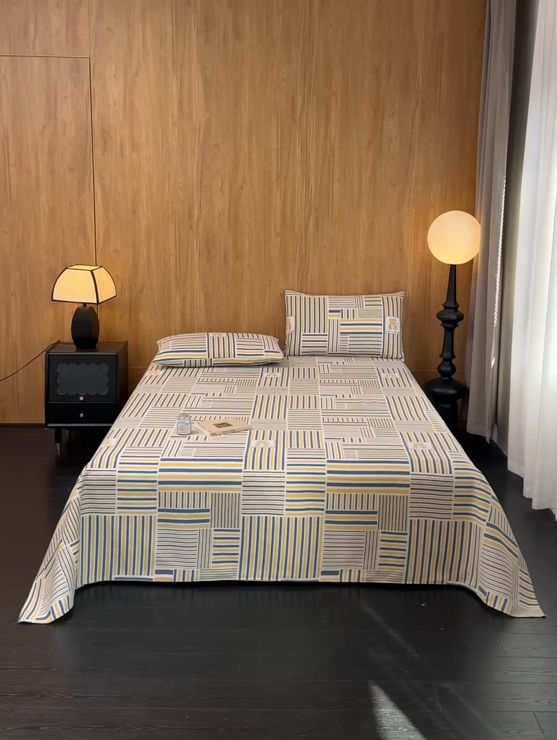 91家纺网 家纺一手货源 找家纺 慕绸家纺（原萌宝老粗布厂家） 2025新款老粗布老帆布空调软凉席原棉粗纱系列床单三件套 条条熊