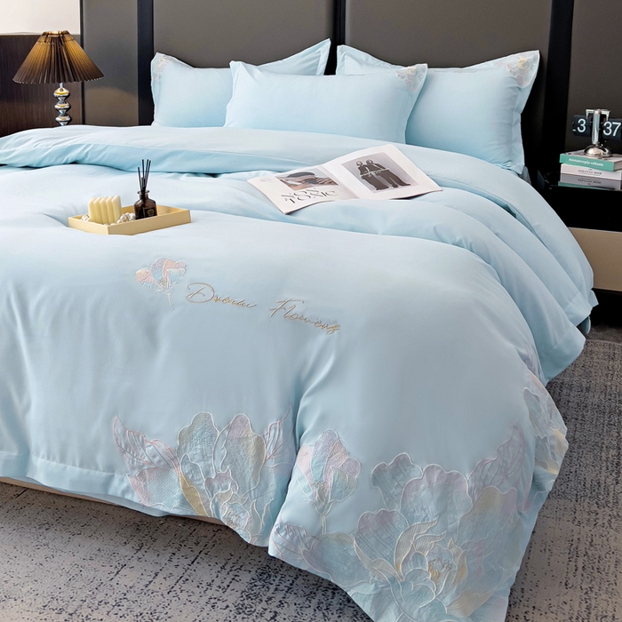 91家纺网 家纺一手货源 找家纺 梧桐家居 2025新款简约轻奢亲肤棉刺绣款四件套 花枝语-蓝