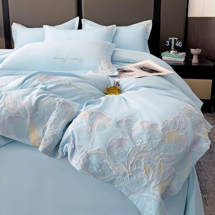 91家纺网 家纺一手货源 找家纺 梧桐家居 2025新款简约轻奢亲肤棉刺绣款四件套 花枝语-蓝