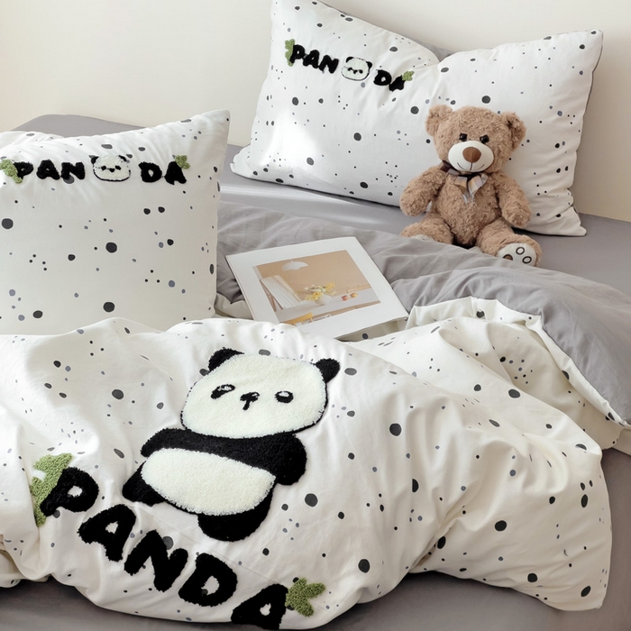 91家纺网 家纺一手货源 找家纺 梧桐家居 2025新款水洗云朵棉毛巾绣印花加绣花系列四件套 熊猫宝宝