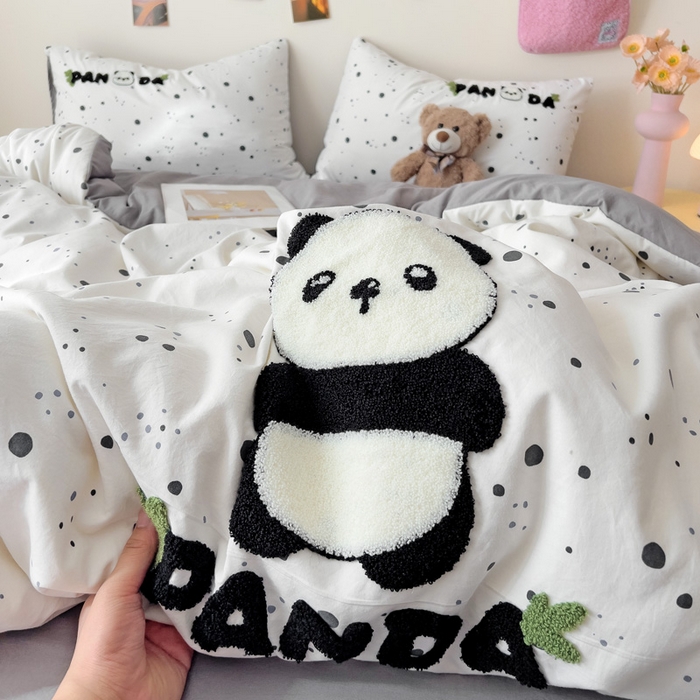 91家纺网 家纺一手货源 找家纺 梧桐家居 2025新款水洗云朵棉毛巾绣印花加绣花系列四件套 熊猫宝宝