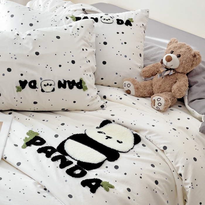 91家纺网 家纺一手货源 找家纺 梧桐家居 2025新款水洗云朵棉毛巾绣印花加绣花系列四件套 熊猫宝宝