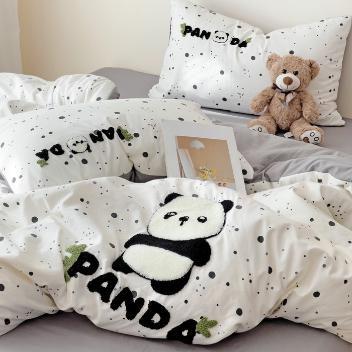 91家纺网 家纺一手货源 找家纺 梧桐家居 2025新款水洗云朵棉毛巾绣印花加绣花系列四件套 熊猫宝宝