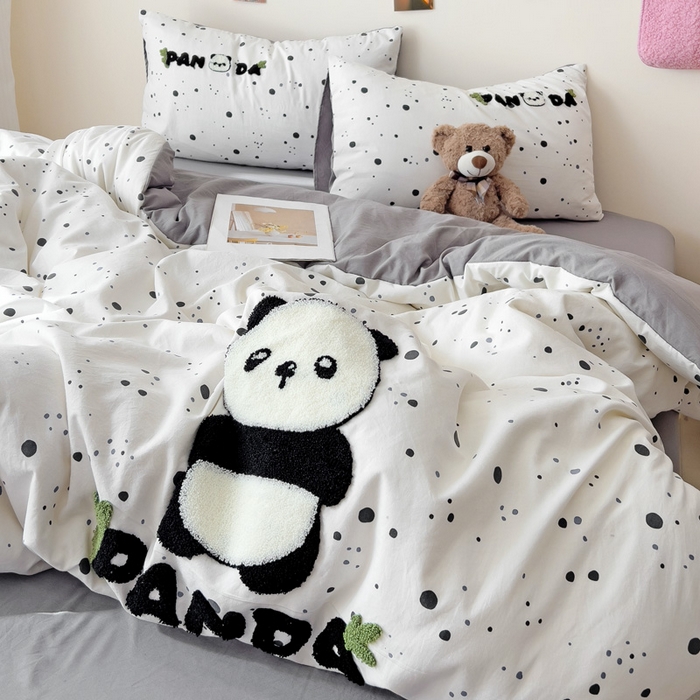 91家纺网 家纺一手货源 找家纺 梧桐家居 2025新款水洗云朵棉毛巾绣印花加绣花系列四件套 熊猫宝宝