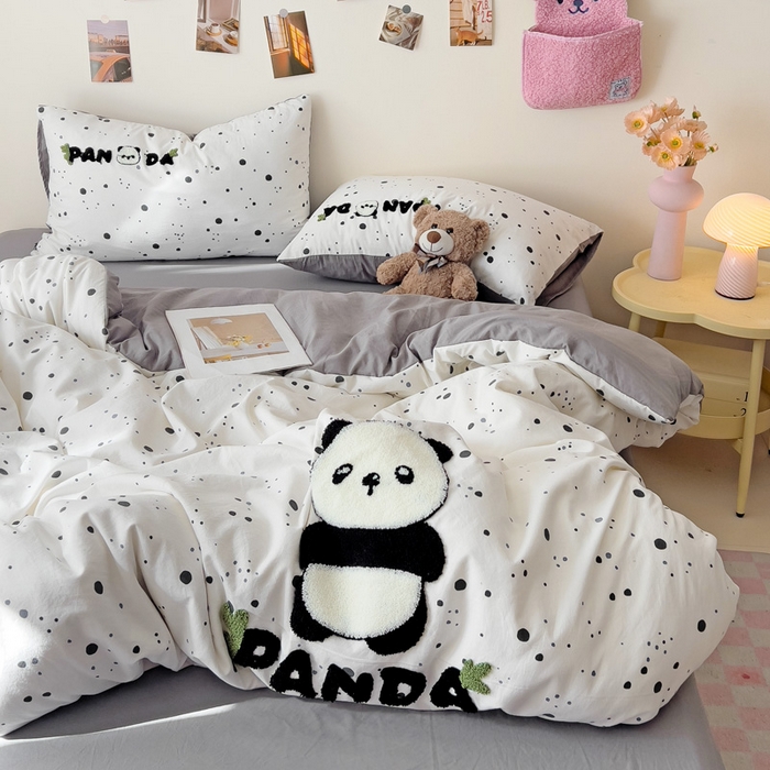 91家纺网 家纺一手货源 找家纺 梧桐家居 2025新款水洗云朵棉毛巾绣印花加绣花系列四件套 熊猫宝宝