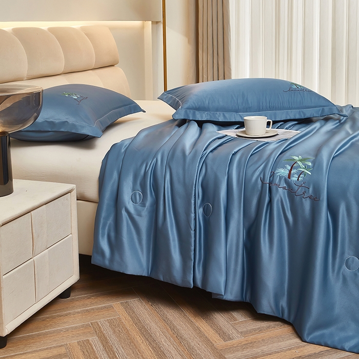 91家纺网 家纺一手货源 找家纺 乐居家纺 2025新款A类凉感丝夏被冰丝夏凉空调被被子被芯 深蓝