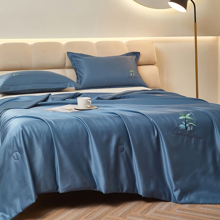 91家纺网 家纺一手货源 找家纺 乐居家纺 2025新款A类凉感丝夏被冰丝夏凉空调被被子被芯 深蓝