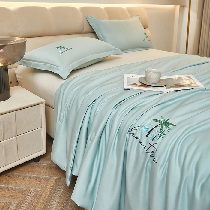 91家纺网 家纺一手货源 找家纺 乐居家纺 2025新款A类凉感丝夏被冰丝夏凉空调被被子被芯 橄榄绿