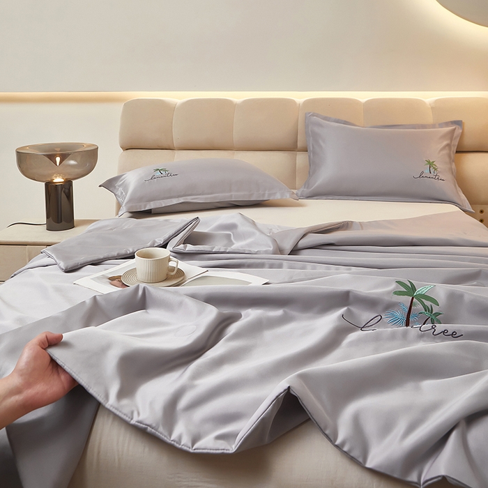 91家纺网 家纺一手货源 找家纺 乐居家纺 2025新款A类凉感丝夏被冰丝夏凉空调被被子被芯 轻奢灰