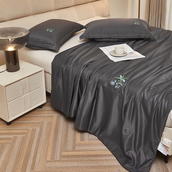 91家纺网 家纺一手货源 找家纺 乐居家纺 2025新款A类凉感丝夏被冰丝夏凉空调被被子被芯 深灰