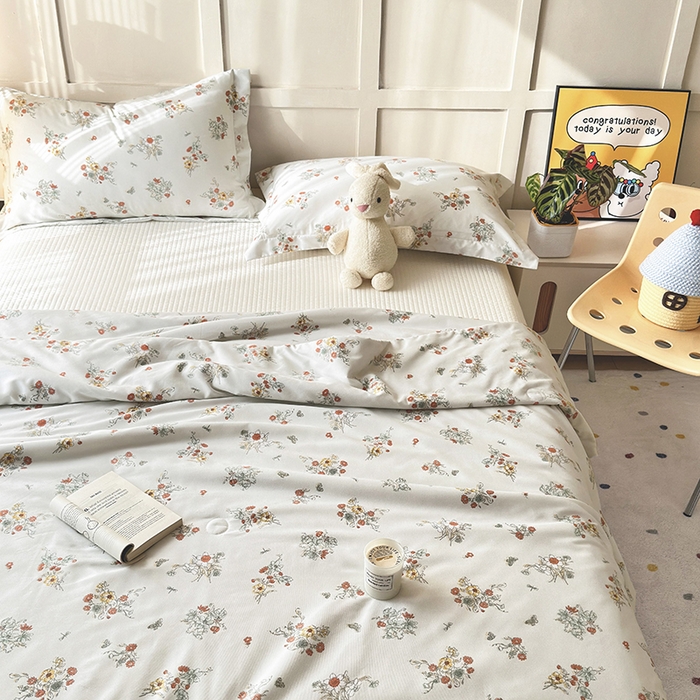 91家纺网 家纺一手货源 找家纺 乐居家纺 2025新款A类针织亲肤印花夏凉被空调被被子被芯 花团