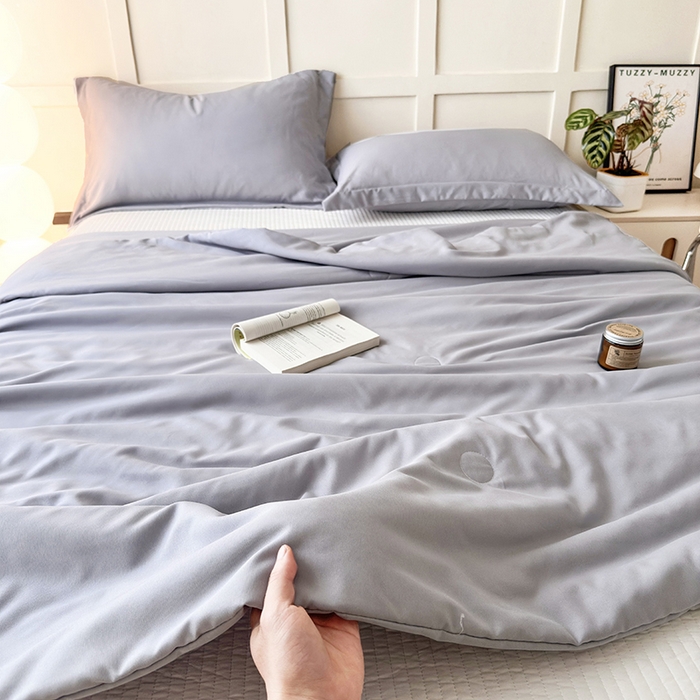 91家纺网 家纺一手货源 找家纺 乐居家纺 2025新款A类针织亲肤印花夏凉被空调被被子被芯 高级灰